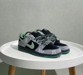 Nike sb dunk low pro x there anthracite and gorge green
